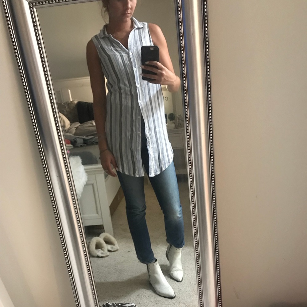 Sneak peek striped blue & white button down tank
